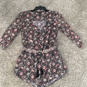 Forever 21 romper size Medium
